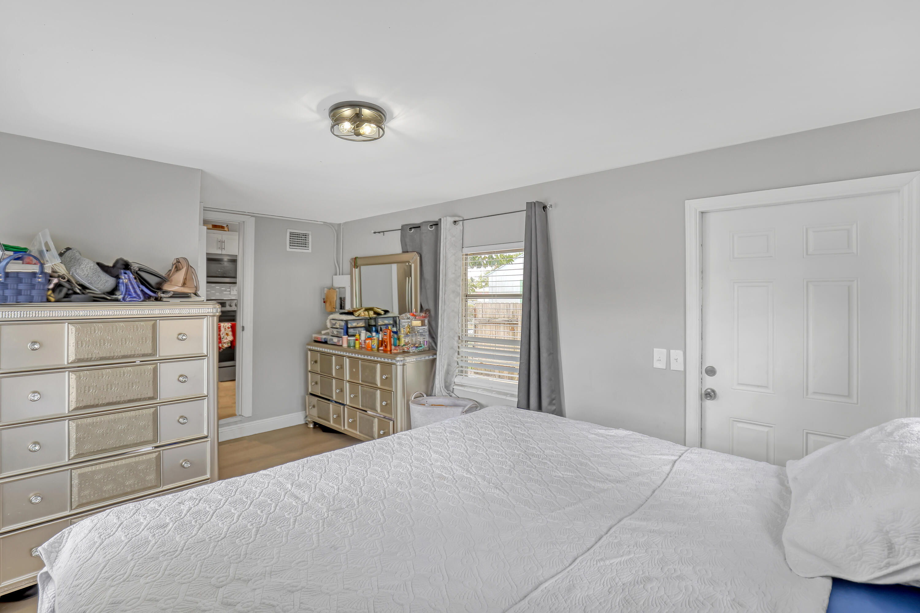 NORTH PALM BCH 4 - Residential