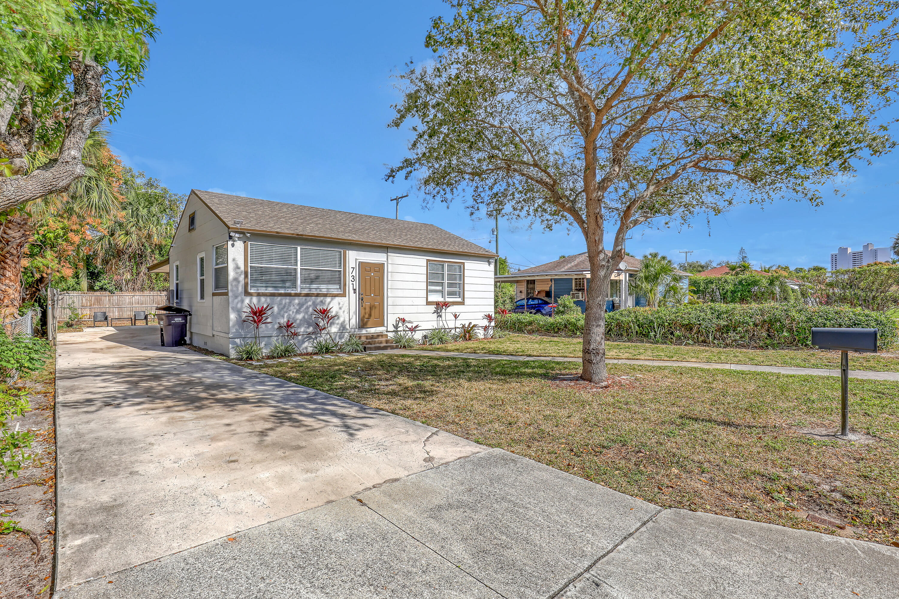 NORTH PALM BCH 4 - Residential