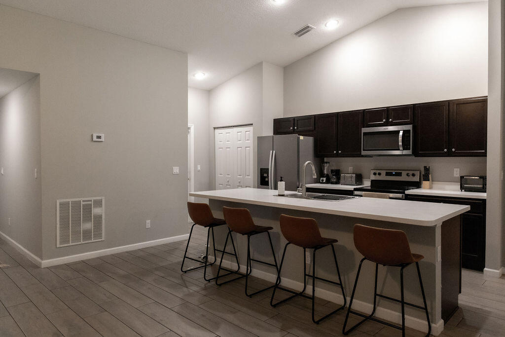 PORT ST LUCIE SECTION 4 - Residential