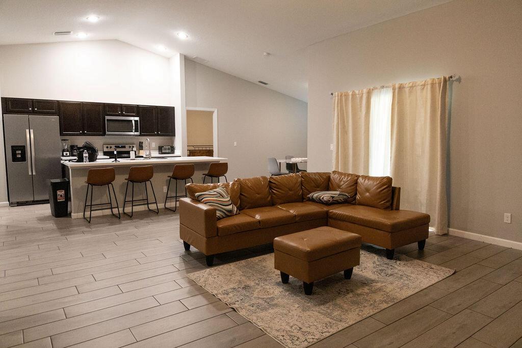 PORT ST LUCIE SECTION 4 - Residential