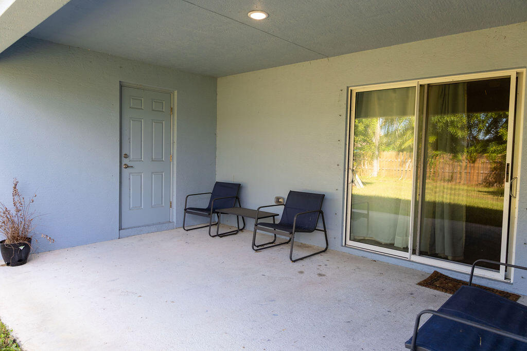 PORT ST LUCIE SECTION 4 - Residential