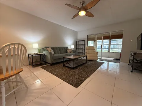 7500 NW 4th Pl Unit 102, Margate, FL MLS: F10491822