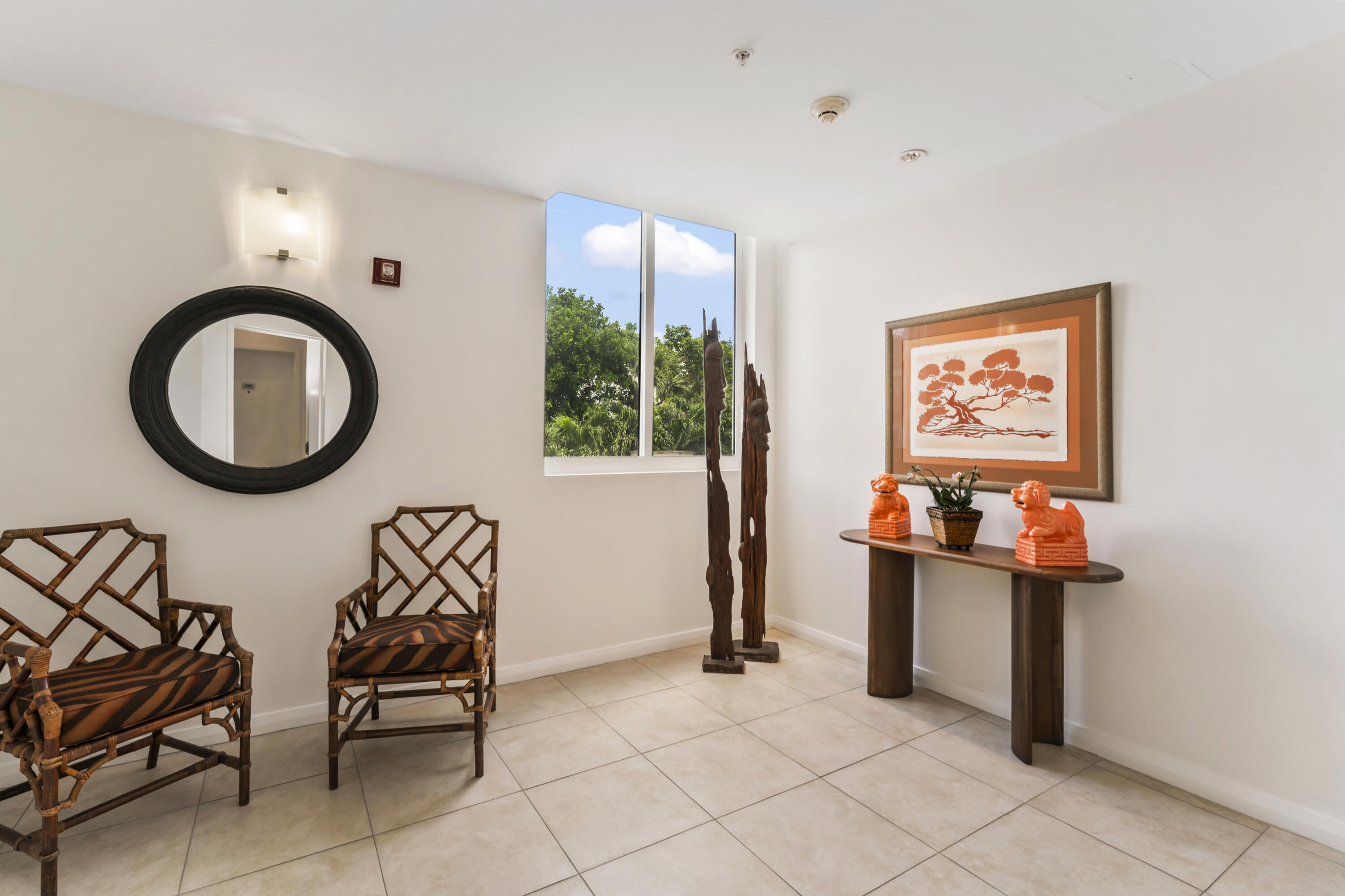 VILLA LOFTS CONDO - Residential