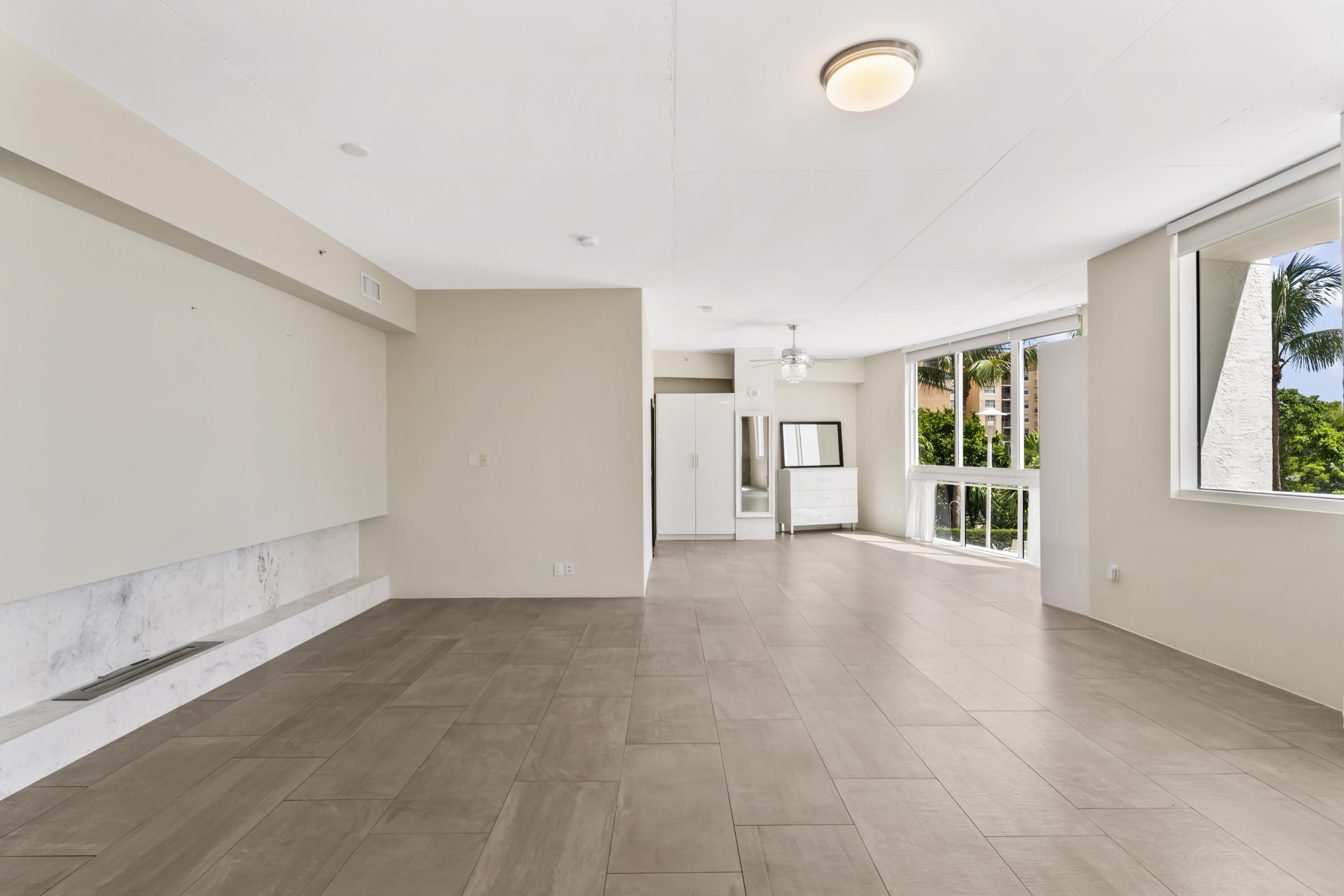 VILLA LOFTS CONDO - Residential