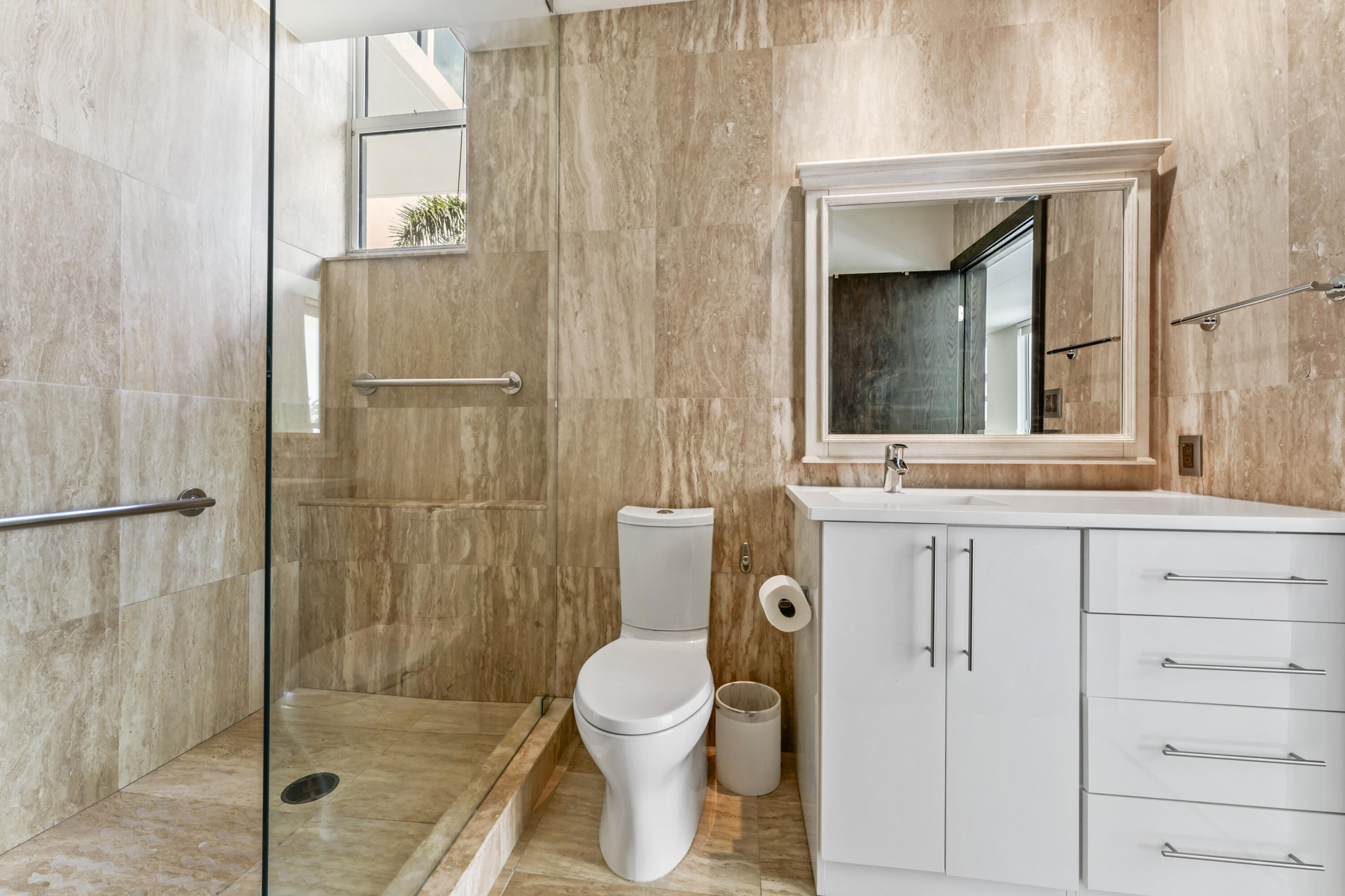 VILLA LOFTS CONDO - Residential