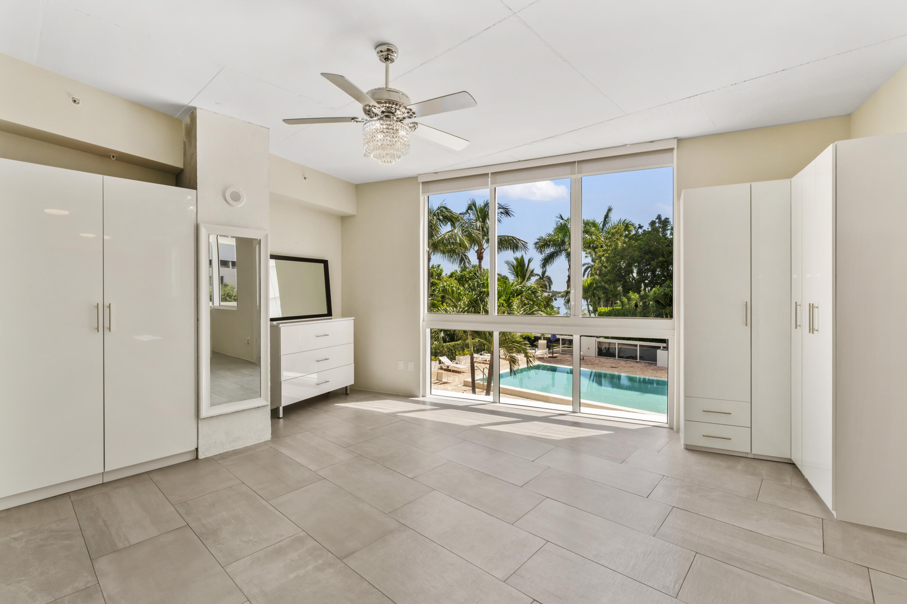 VILLA LOFTS CONDO - Residential