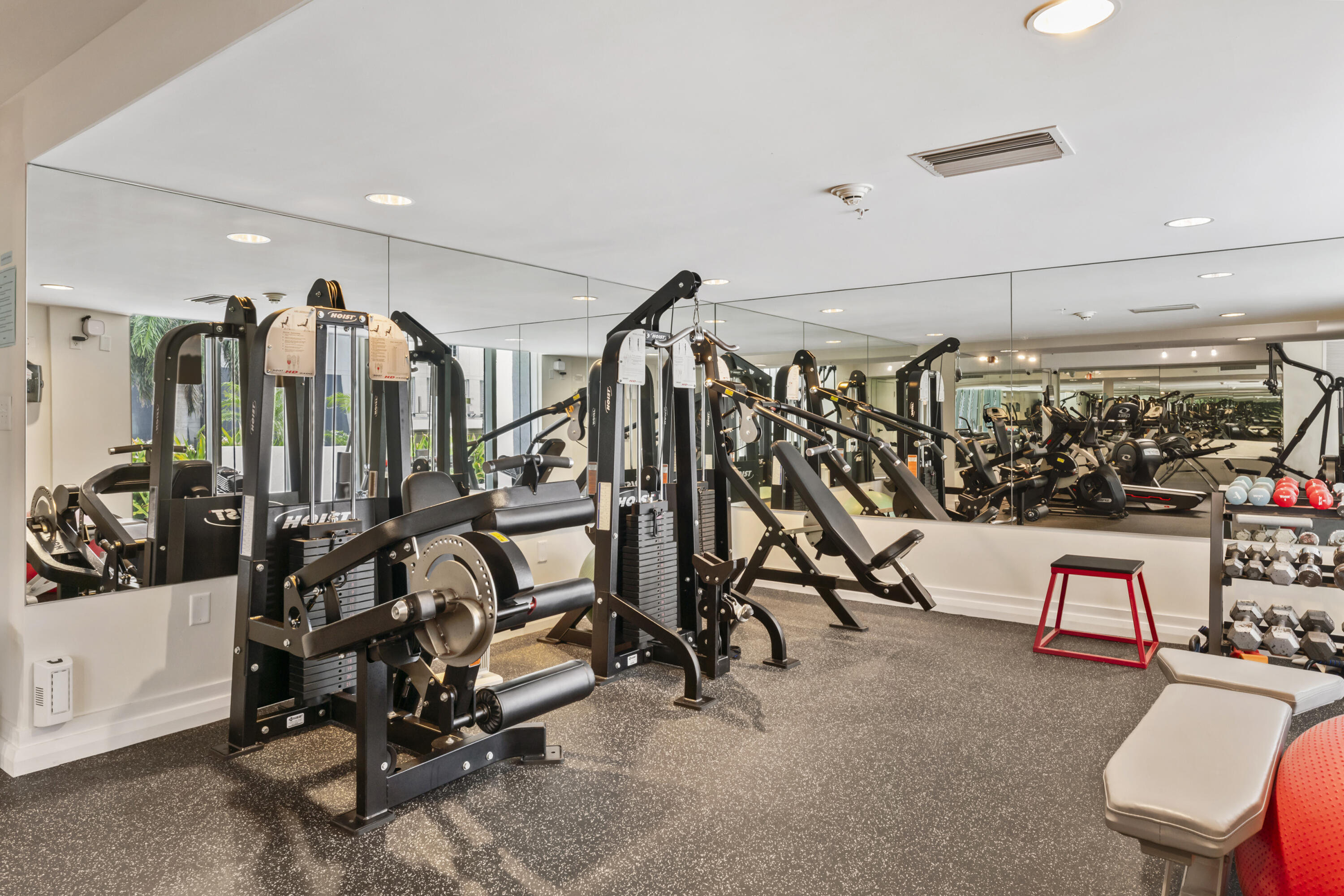 VILLA LOFTS CONDO - Residential