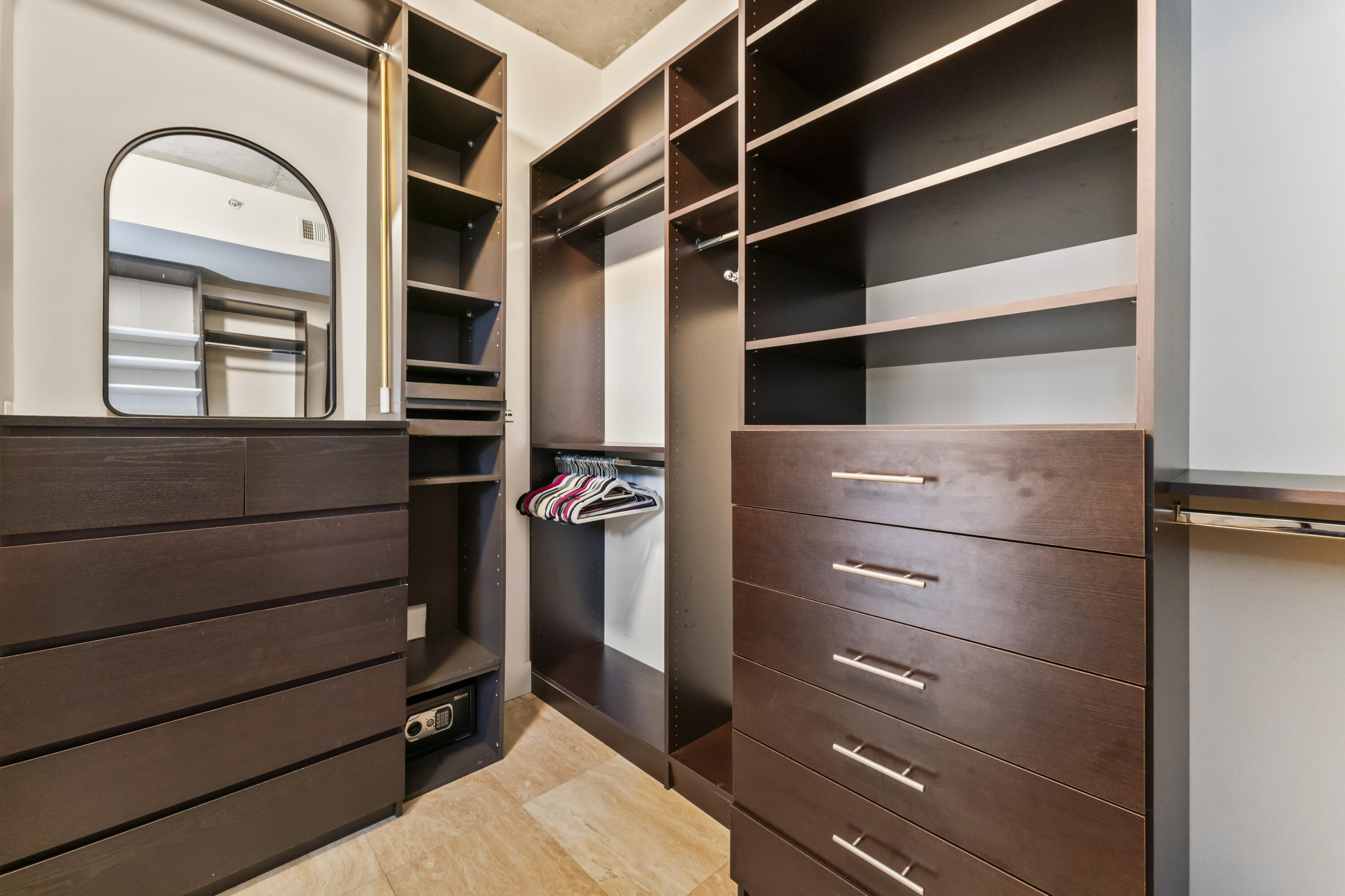 VILLA LOFTS CONDO - Residential