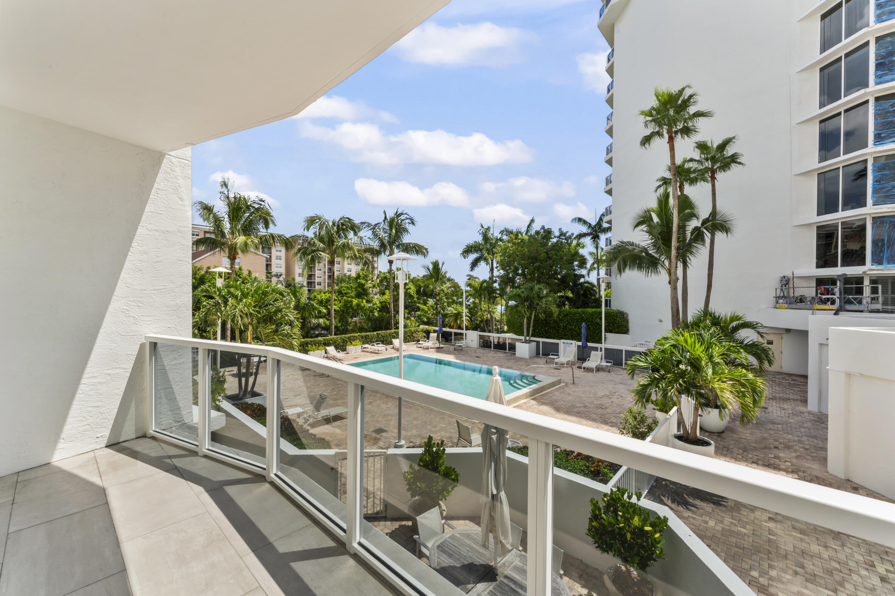 VILLA LOFTS CONDO - Residential