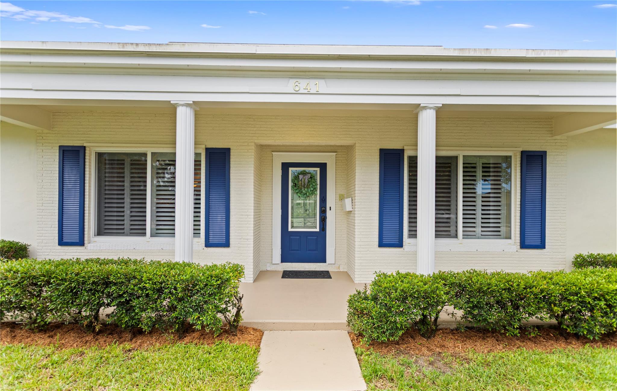 641 SW 61st Ave, Plantation, FL, 33317/$899,000 3 641 SW 61st Ave