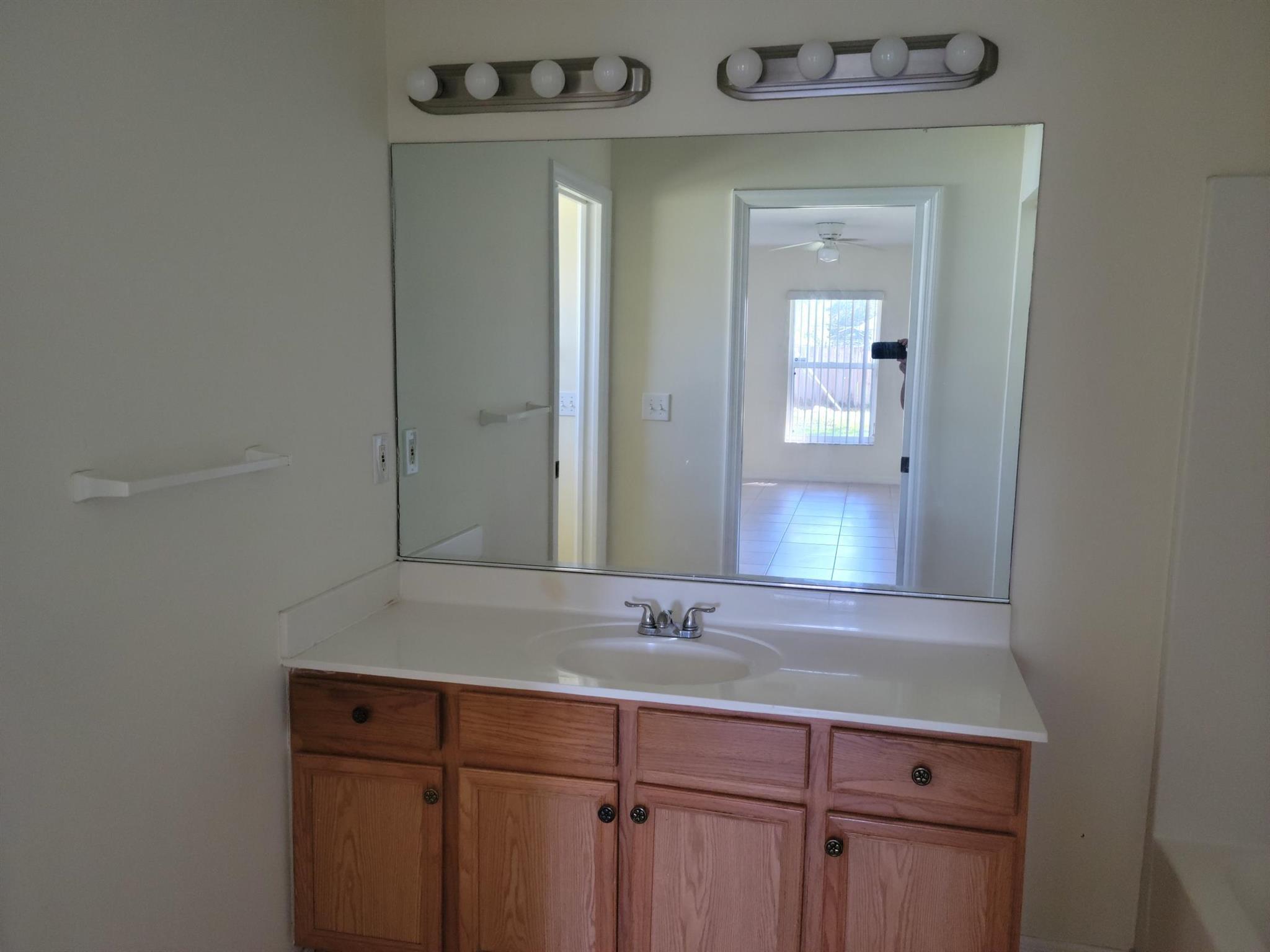 PORT ST LUCIE SECTION 27 - Residential Lease