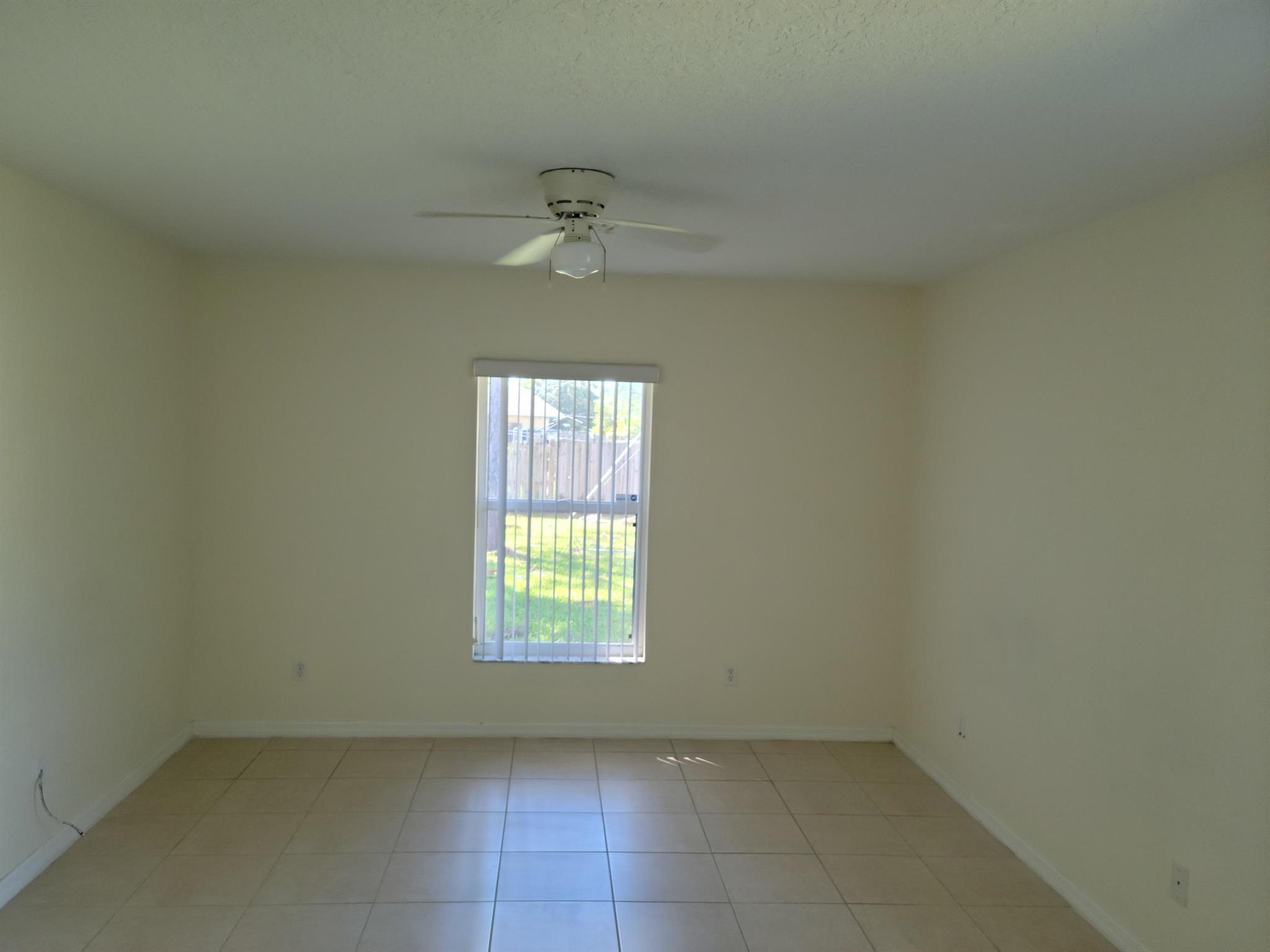 PORT ST LUCIE SECTION 27 - Residential Lease