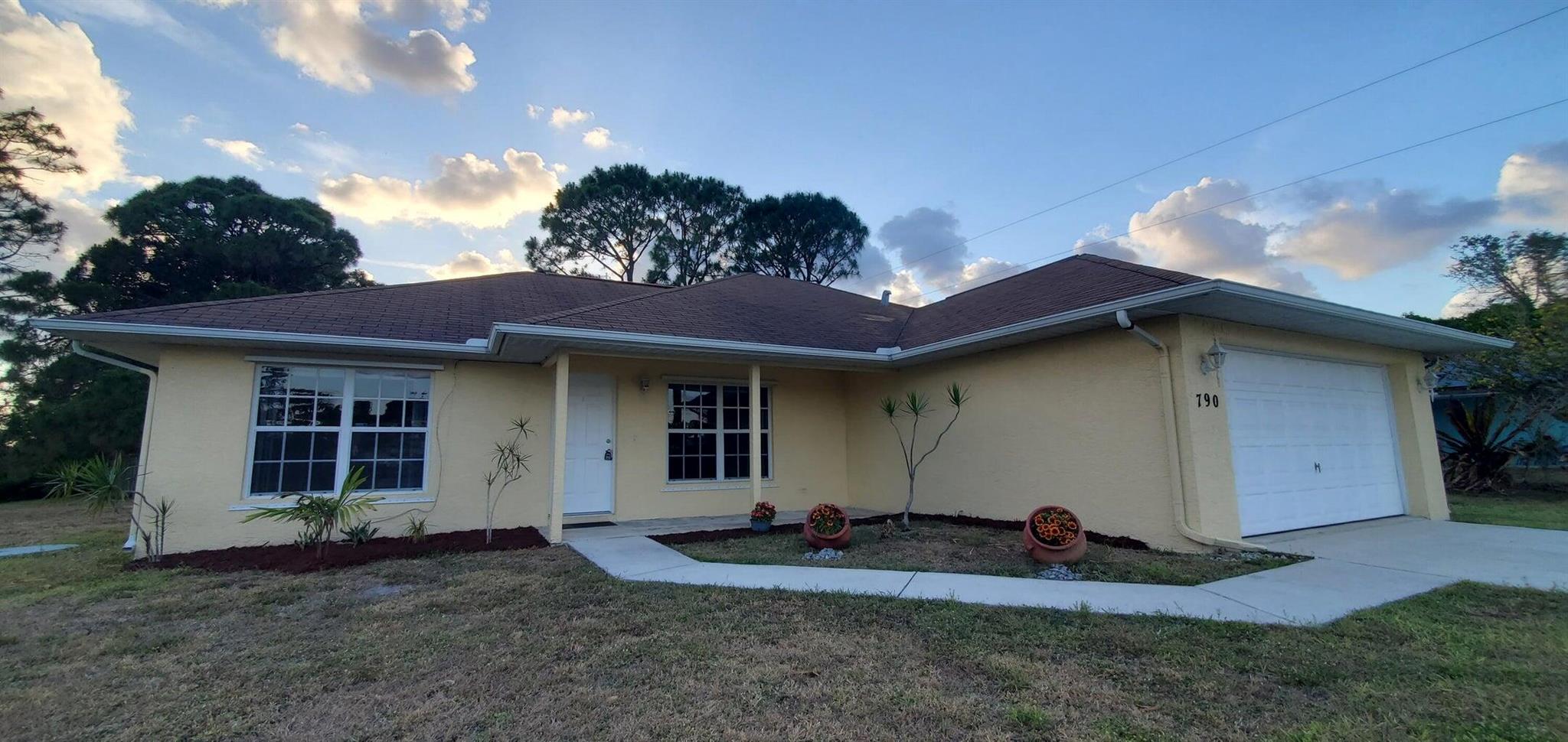 PORT ST LUCIE SECTION 27 - Residential Lease
