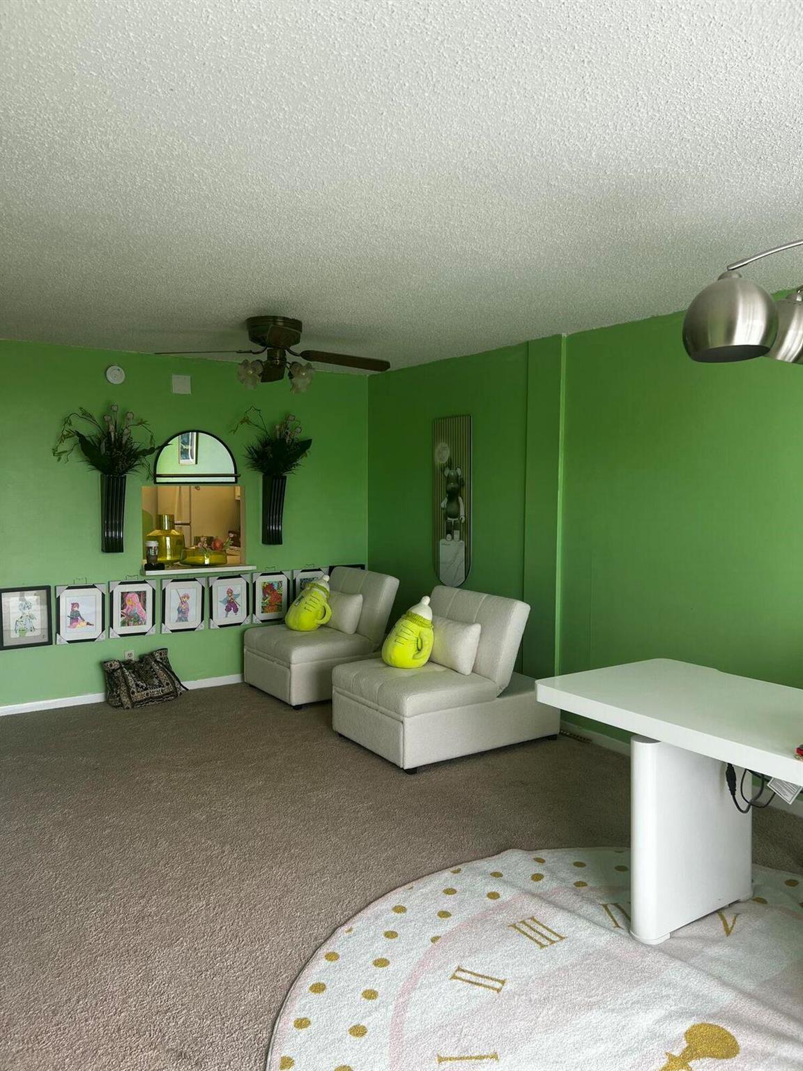 500 Executive Center Drive 3 F