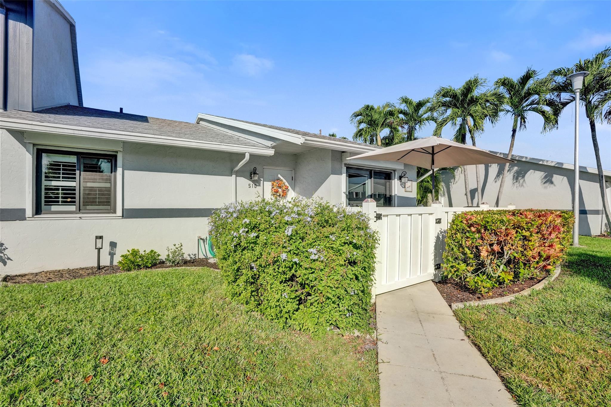 Arbours of the Palm Beach - Residential