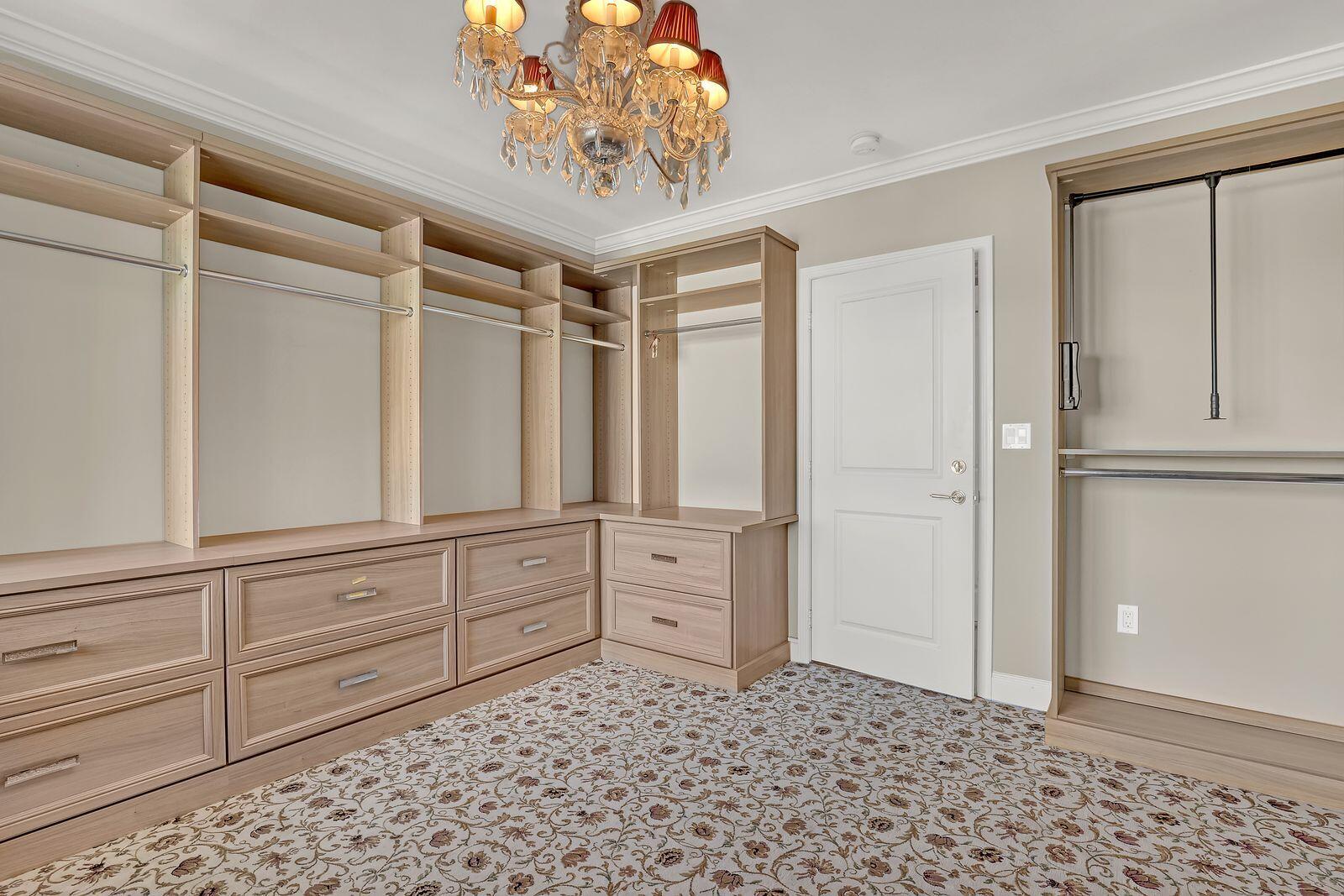 Palm Beach Towers - Residential