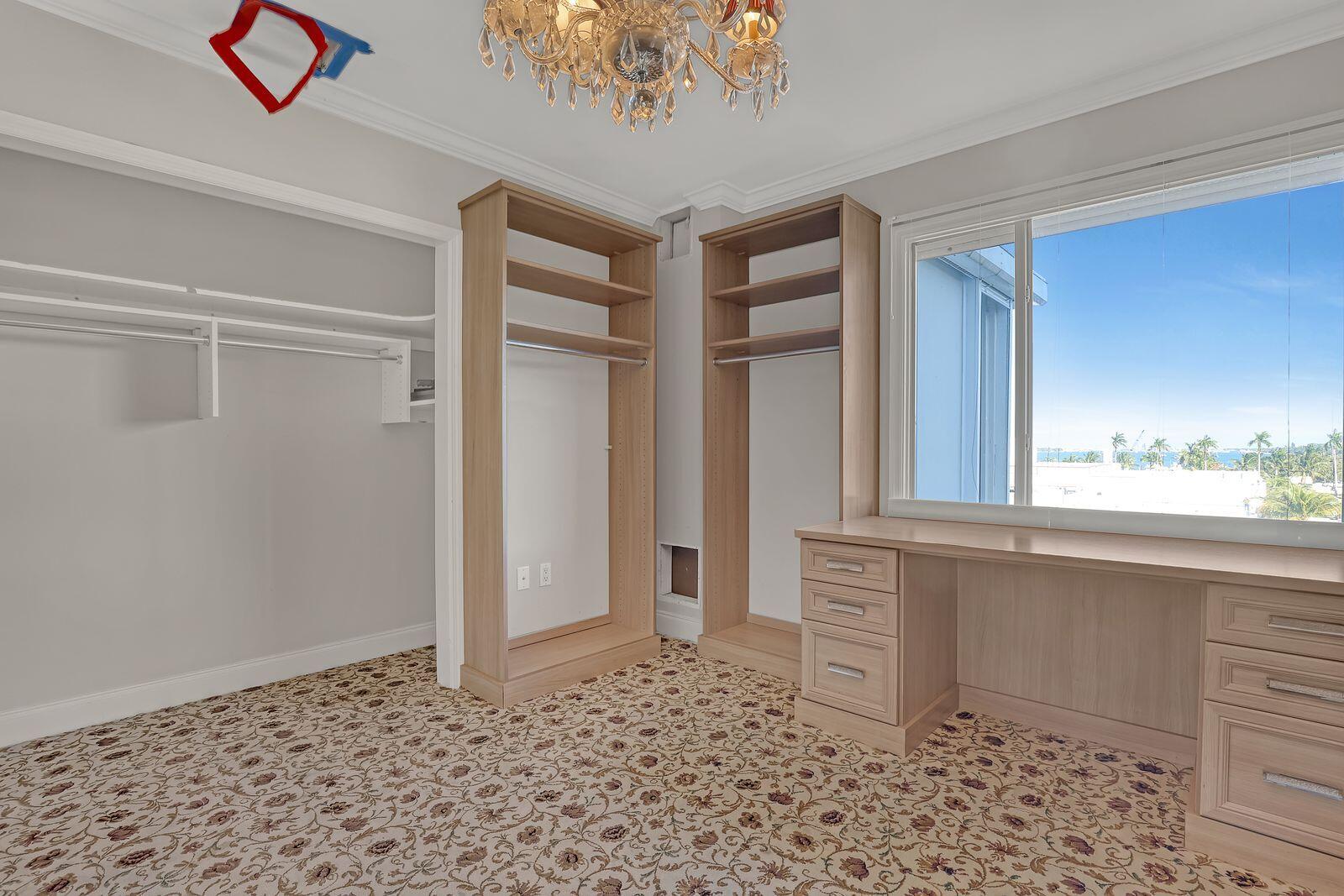 Palm Beach Towers - Residential