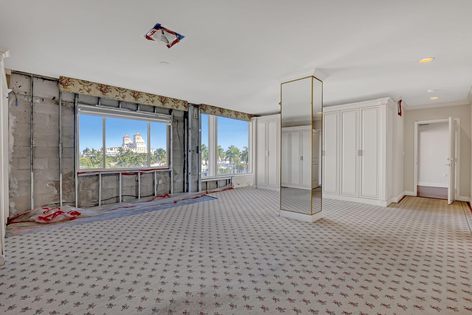 Palm Beach Towers - Residential