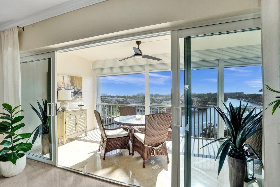 400 N Federal Highway 615