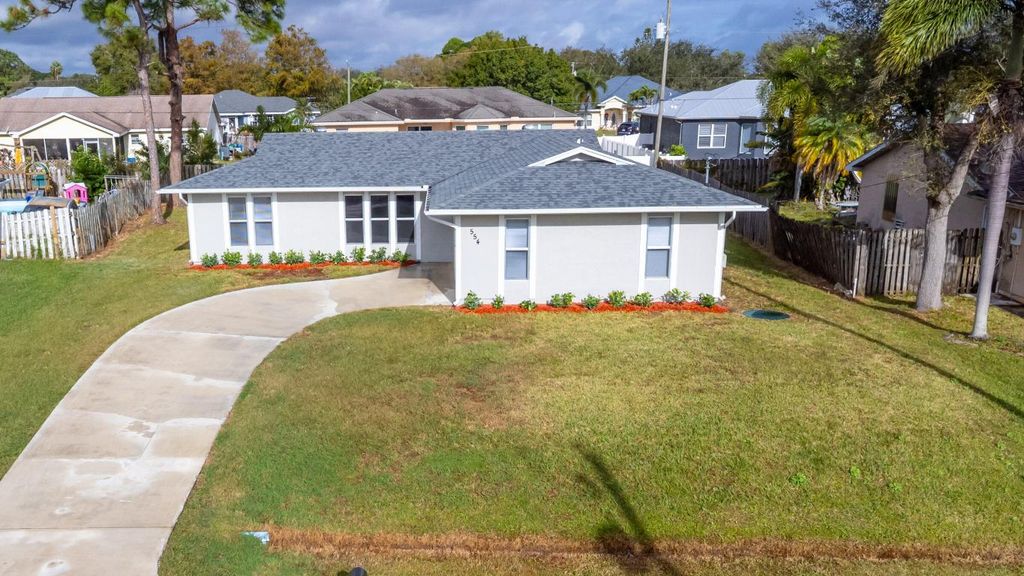 Photo of 554 NW Twylite Terrace, Port Saint Lucie, FL 34983 (MLS # R11147918)