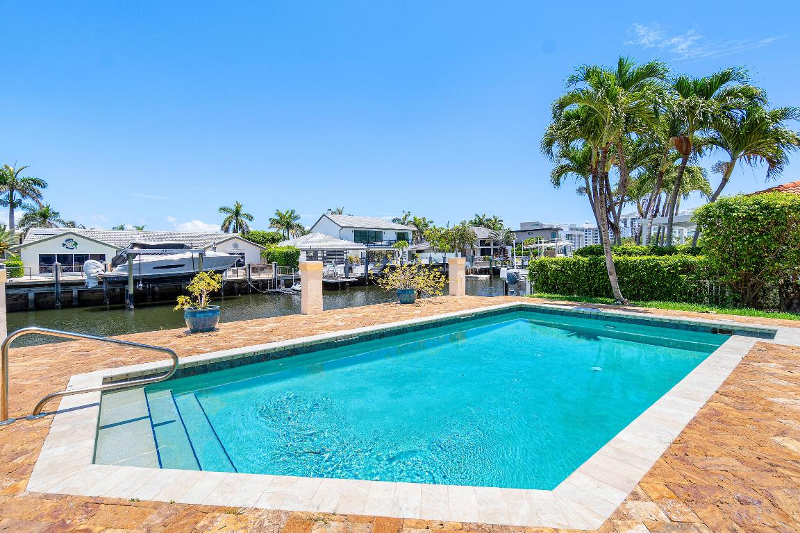 BOCA BAY COLONY - Residential