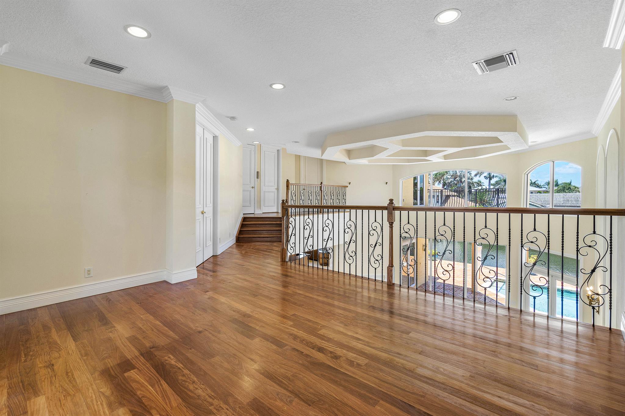 BOCA BAY COLONY - Residential