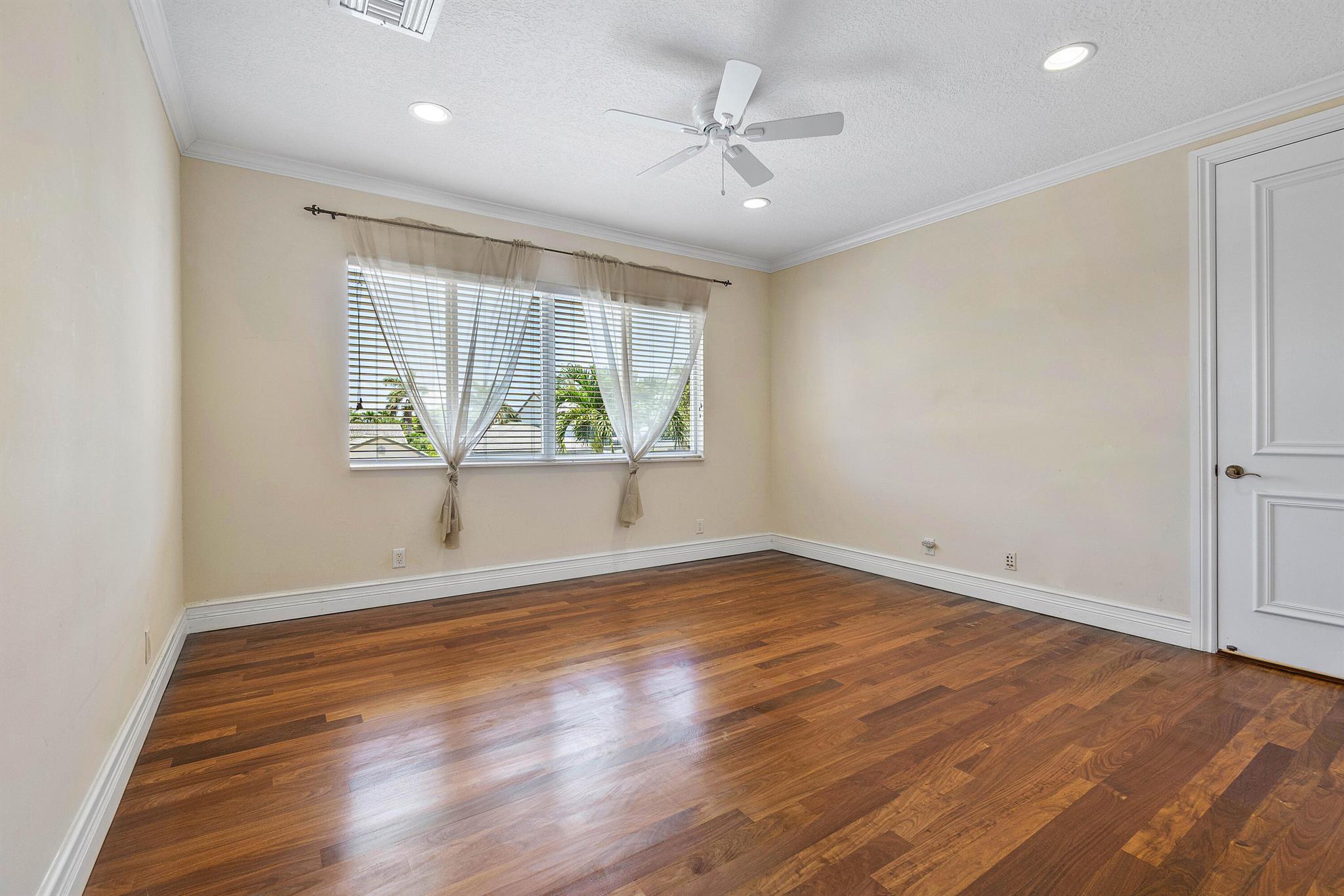 BOCA BAY COLONY - Residential