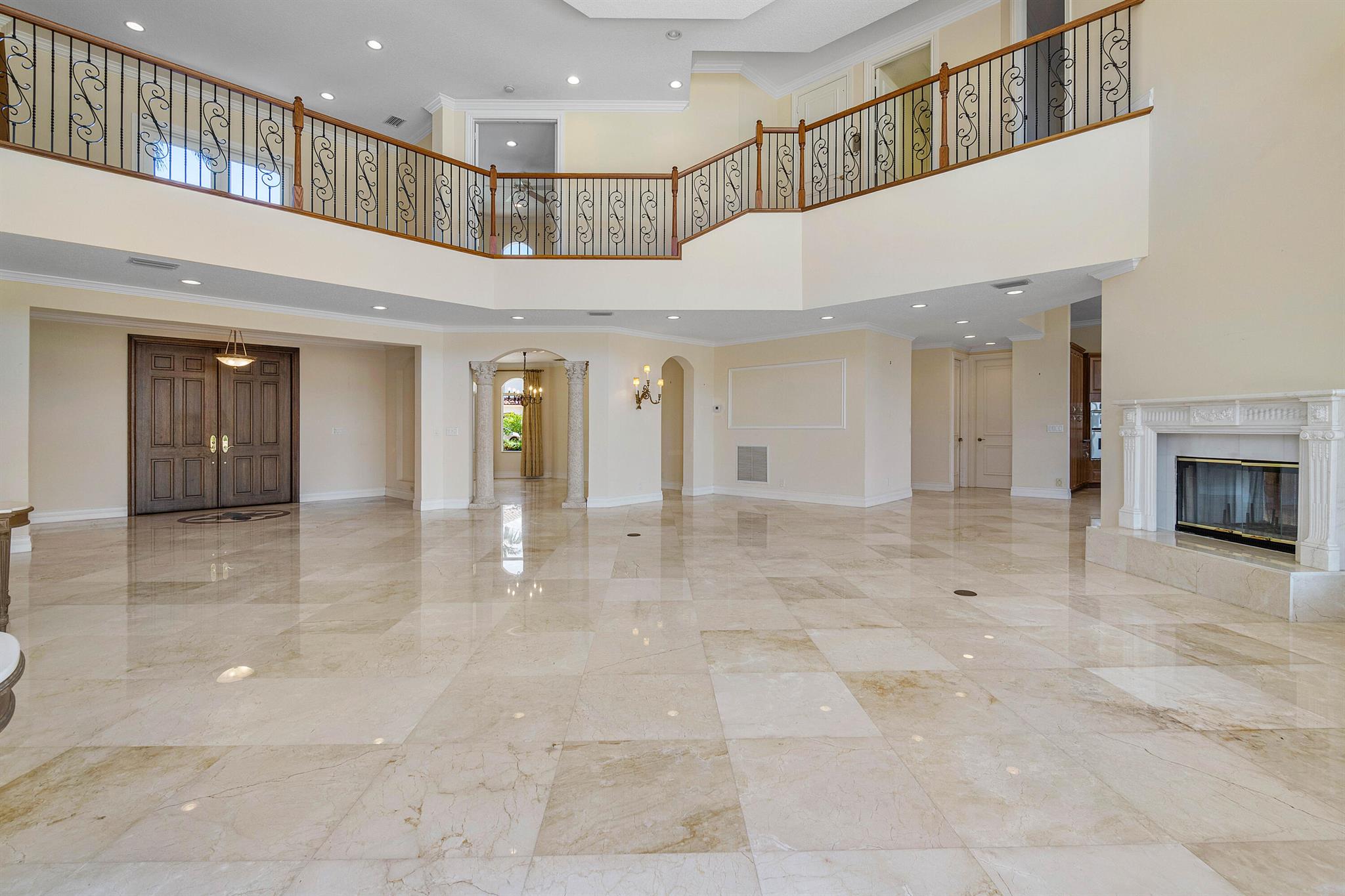 BOCA BAY COLONY - Residential