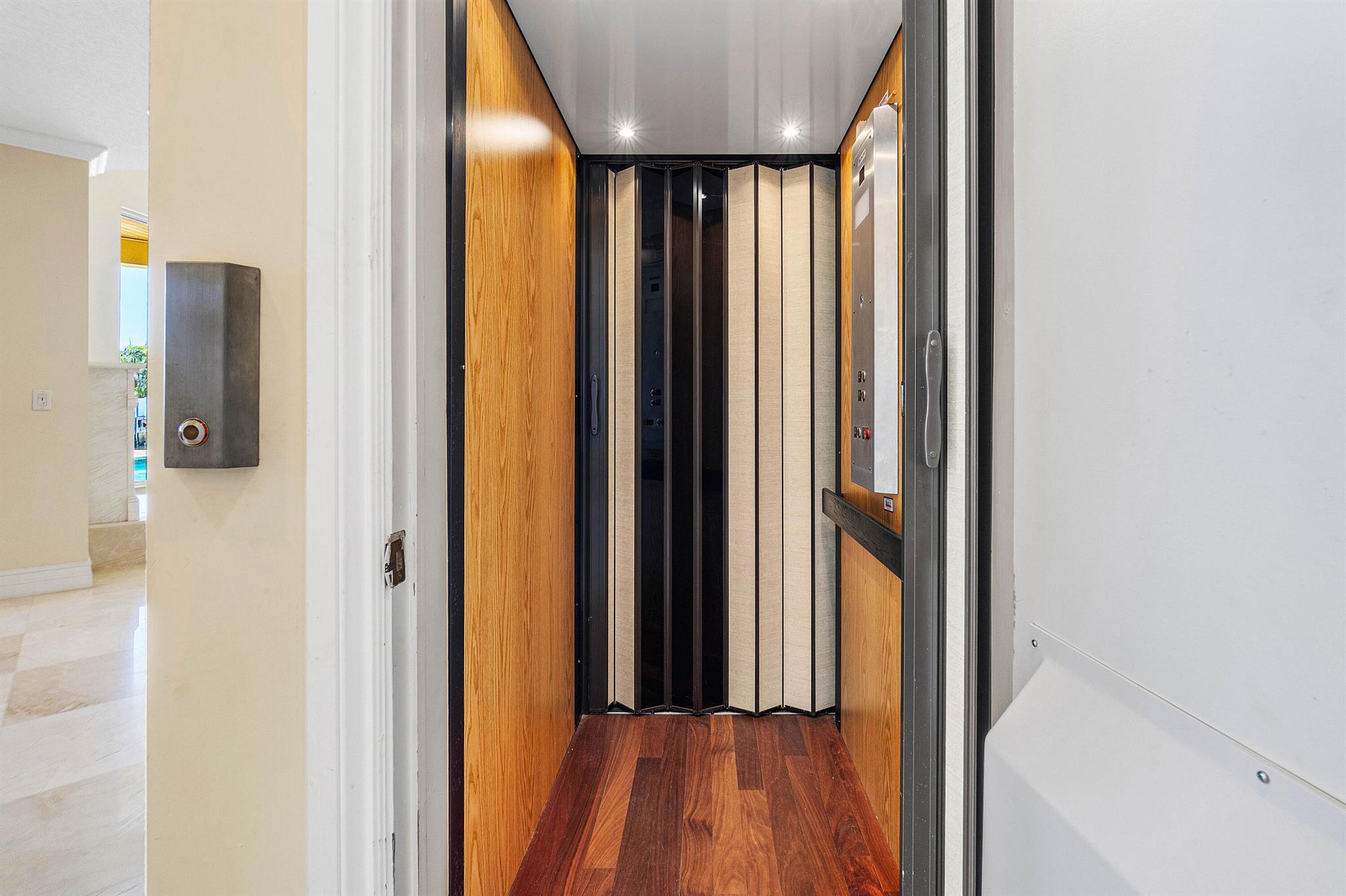 BOCA BAY COLONY - Residential