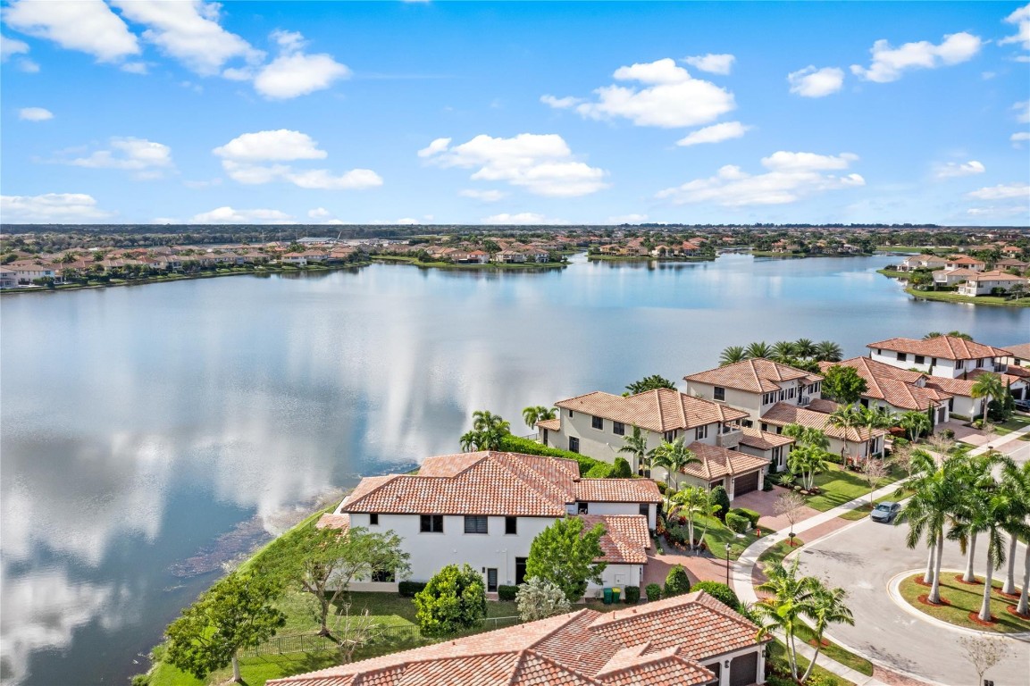 MiraLago - CC Homes - Residential