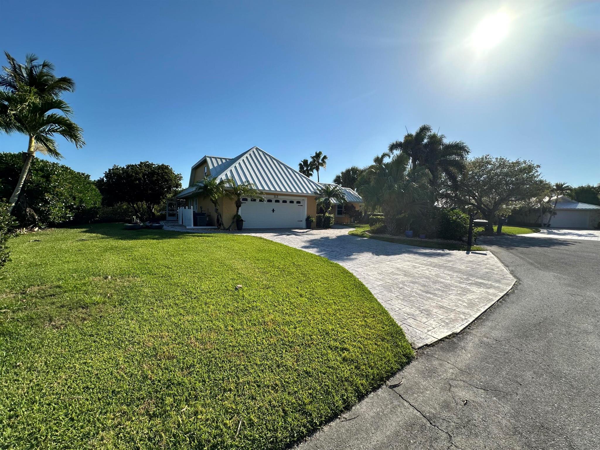 113 Queen Christina Court
