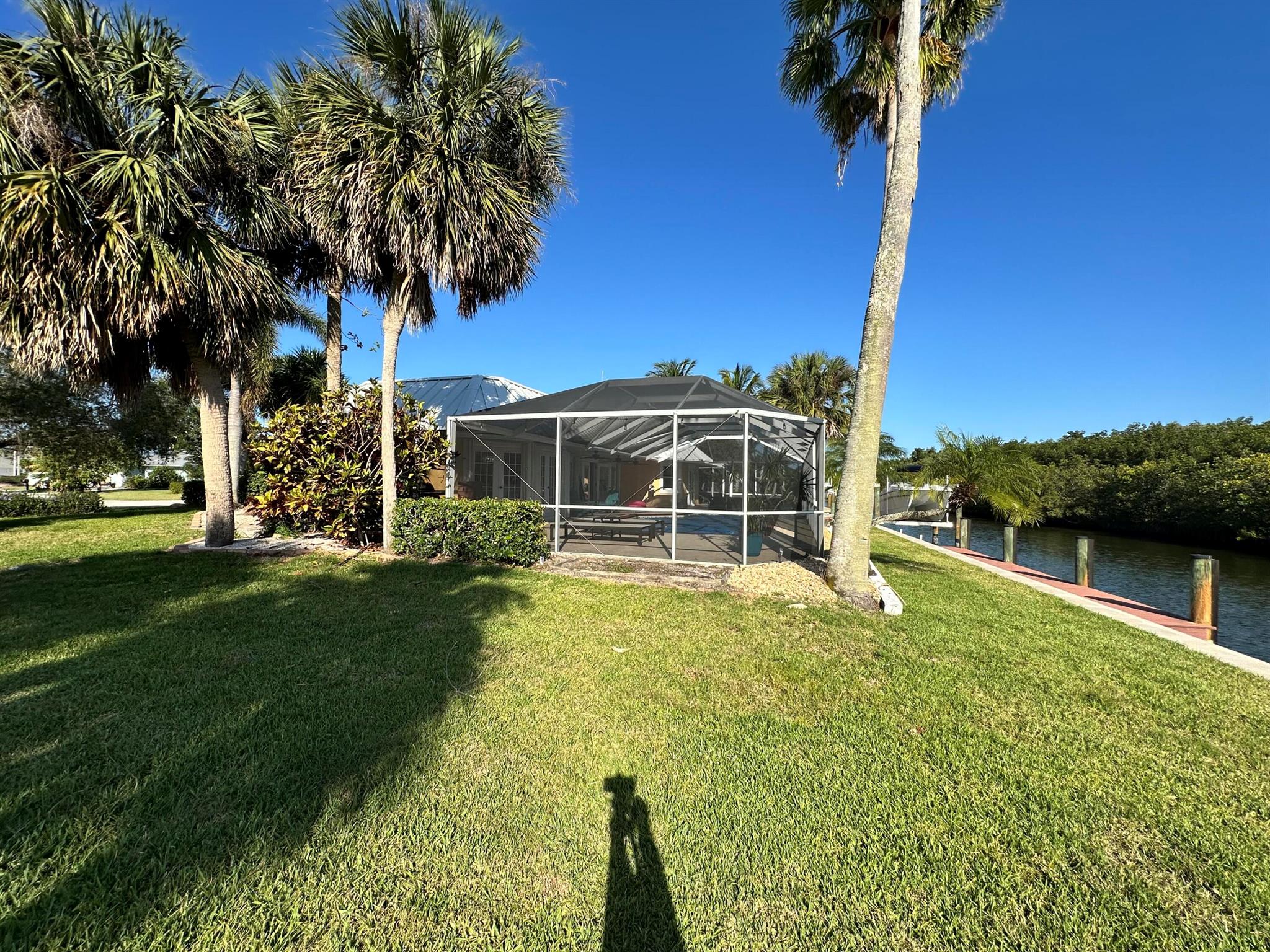113 Queen Christina Court