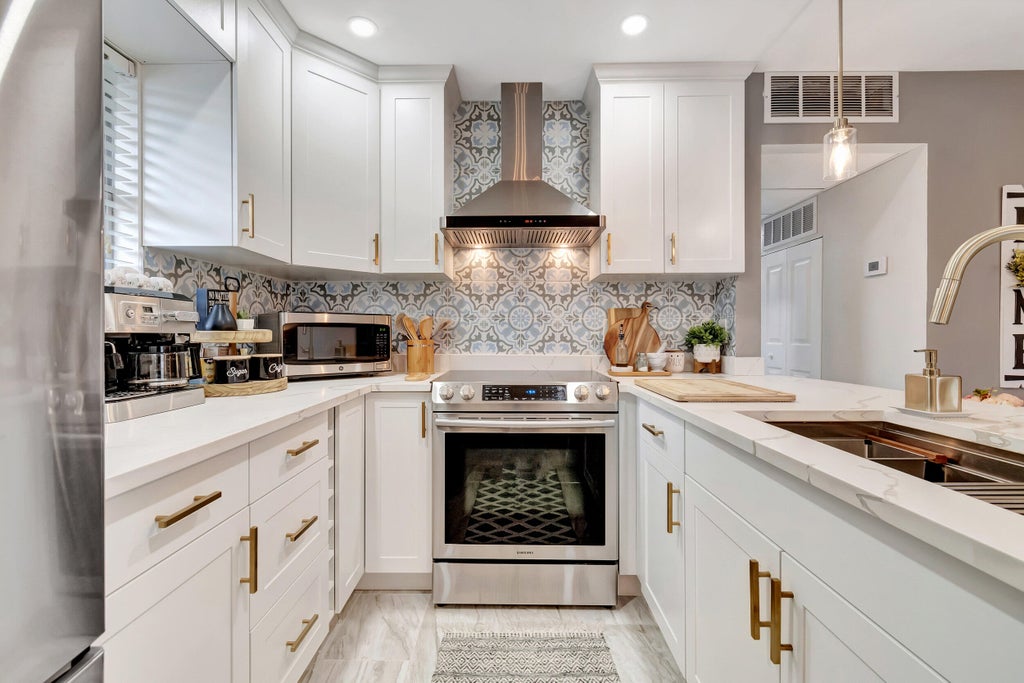 Photo of 136 Tuscany B, Delray Beach, FL 33446 (MLS # R10990526)