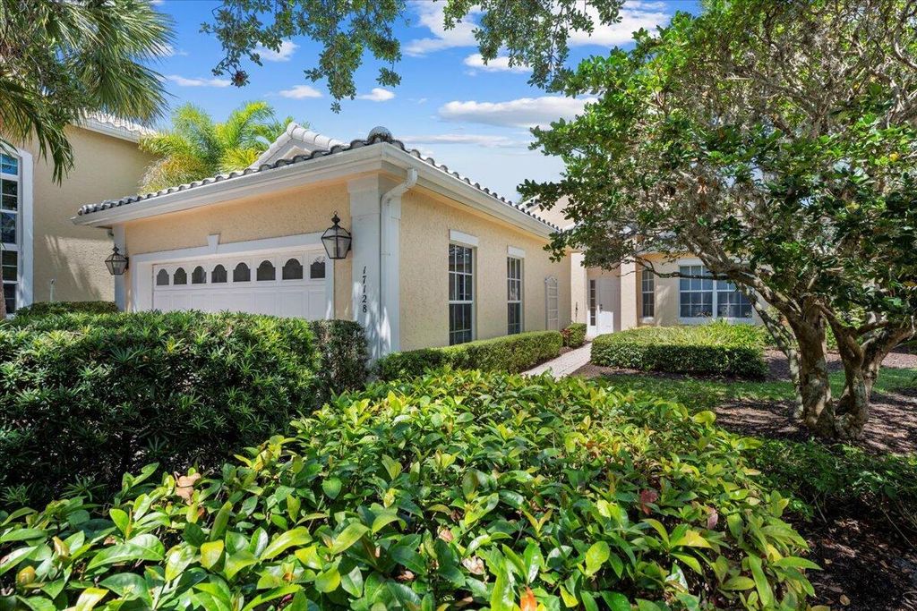 Photo of 17128 Crossgate Drive, Jupiter, FL 33477 (MLS # R11085553)