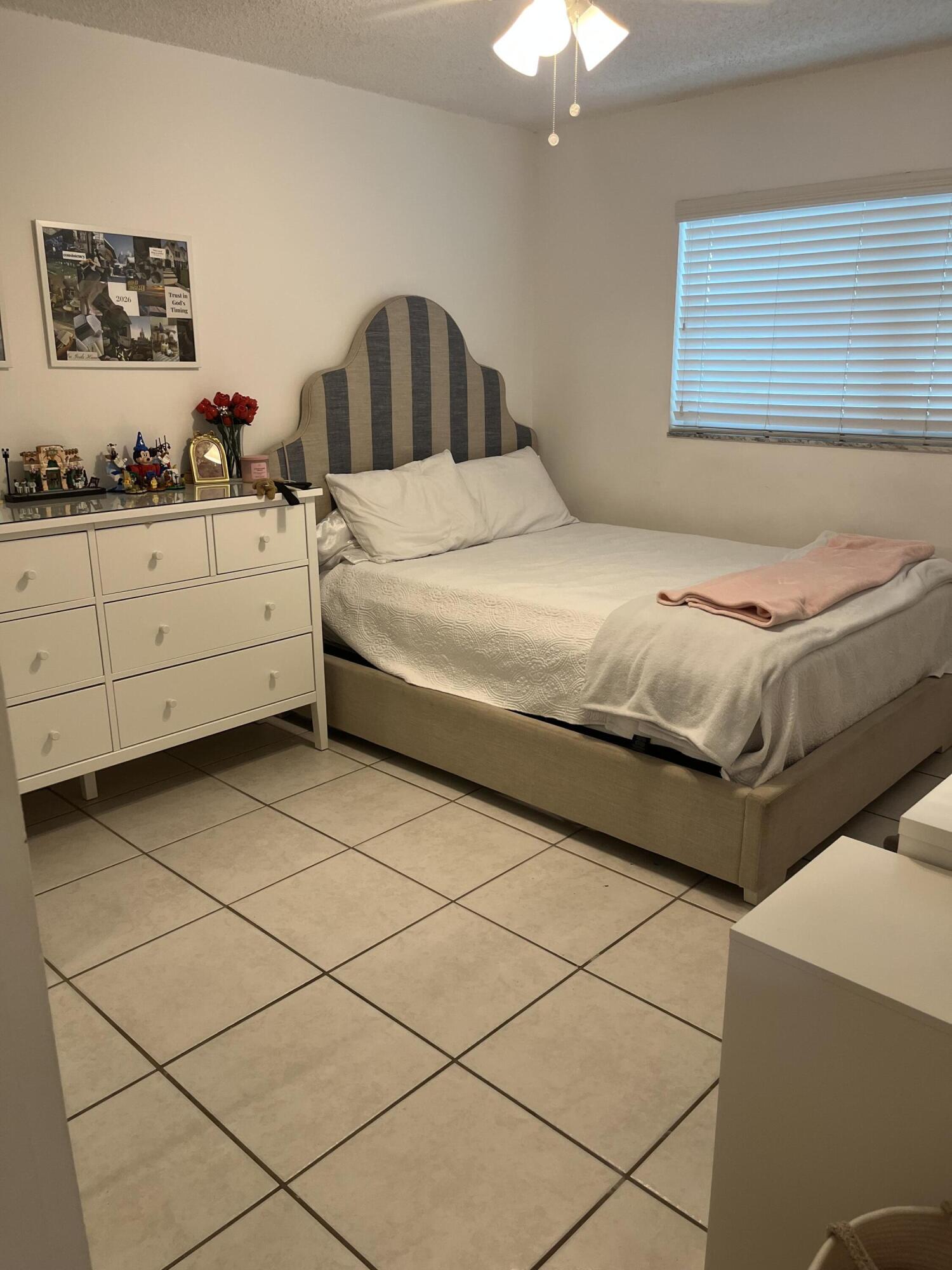 KNOLLWOOD CLUB CONDO - Residential Lease