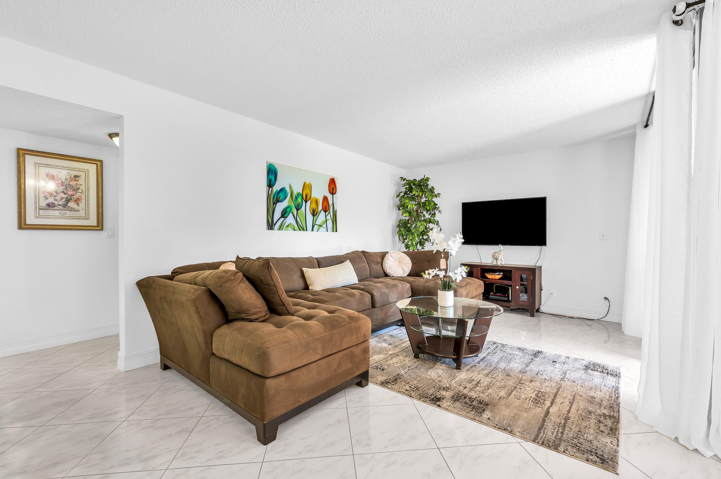 LAVERS DELRAY RACQUET CLUB CONDO - Residential Lease