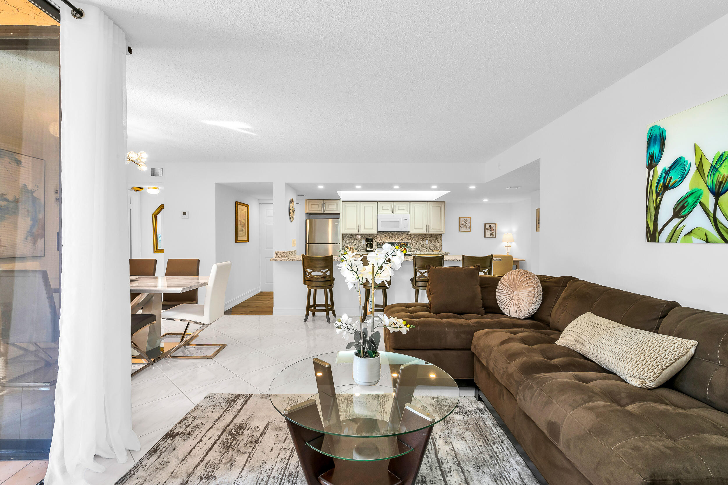 LAVERS DELRAY RACQUET CLUB CONDO - Residential Lease