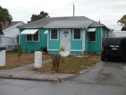 A home in Lake Worth Beach