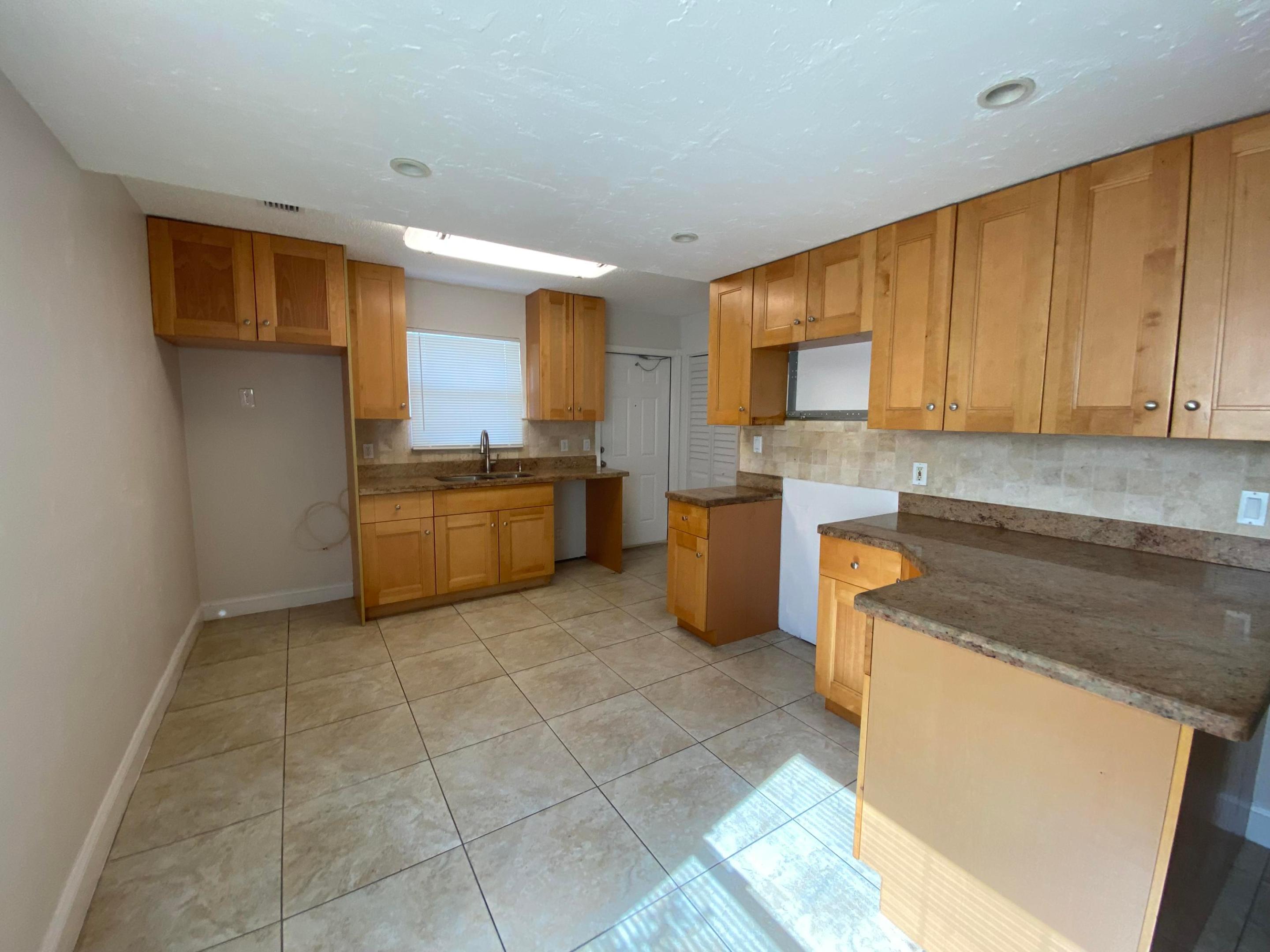 ACACIA GARDENS - Residential