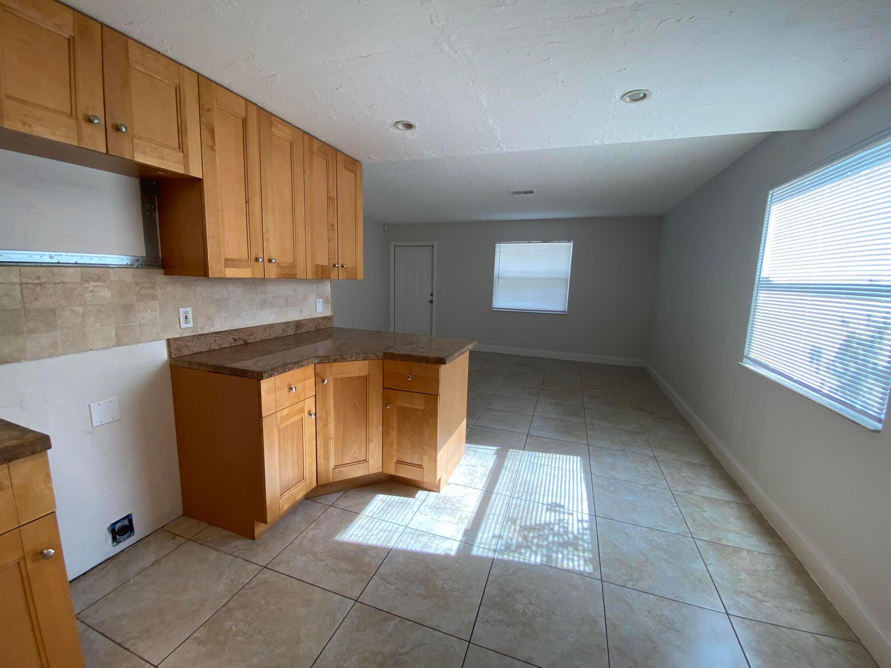 ACACIA GARDENS - Residential