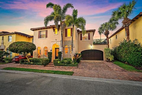 107 Via Poinciana Lane Boca Raton FL 33487