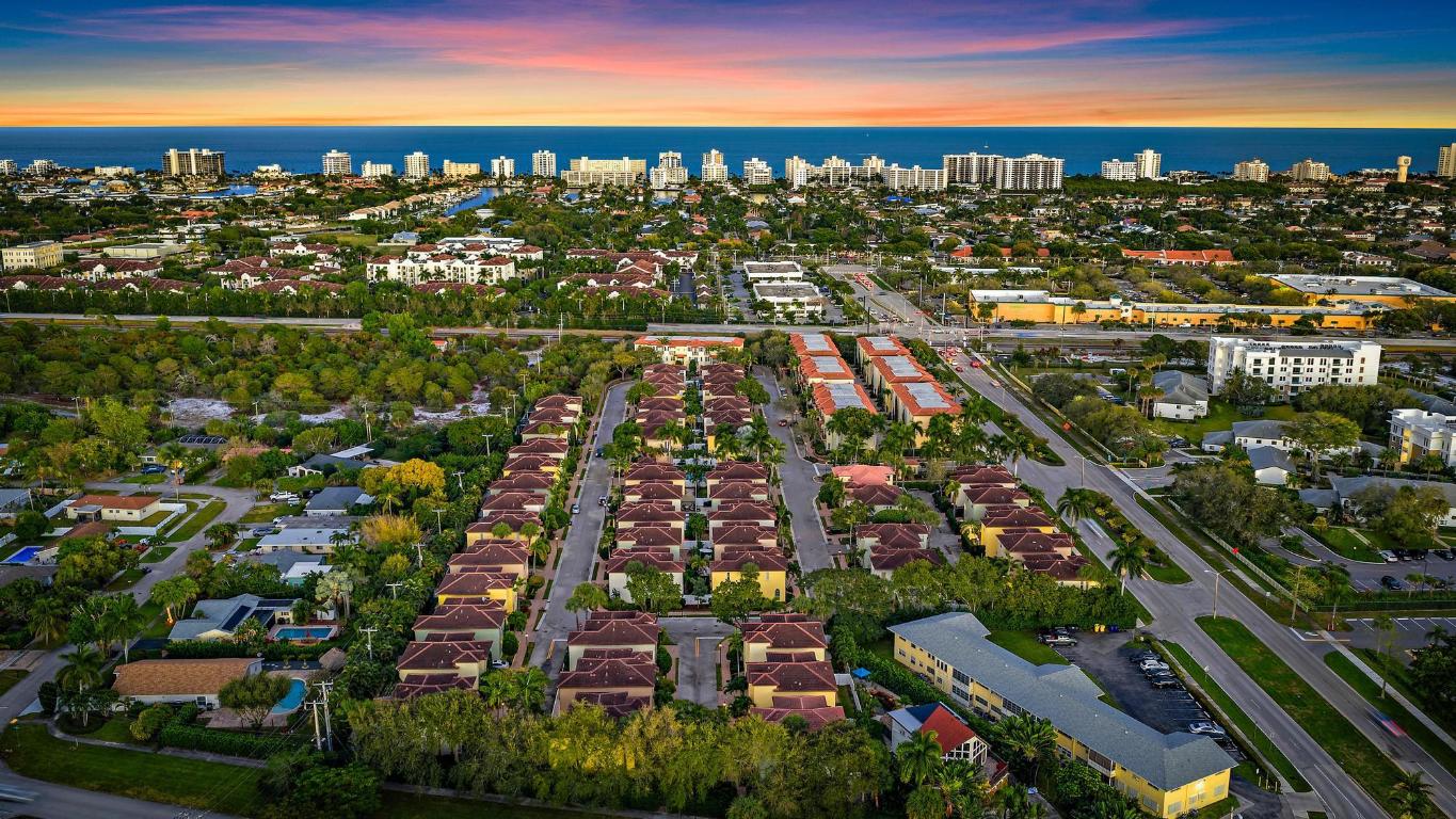 ROYAL POINCIANA - Residential