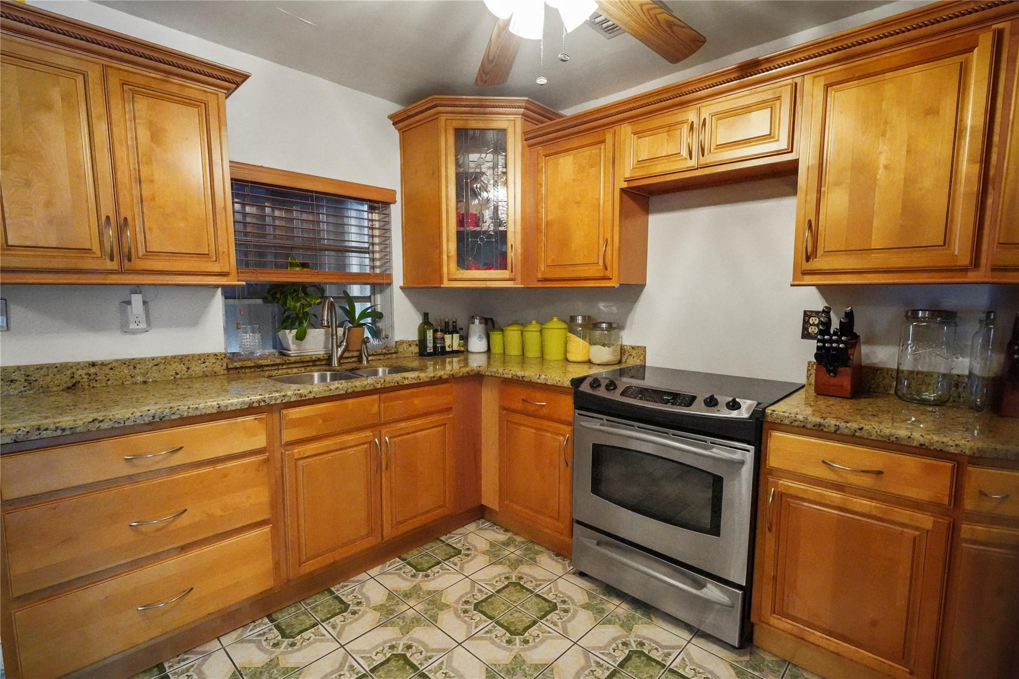 Greenville Manor - Residential