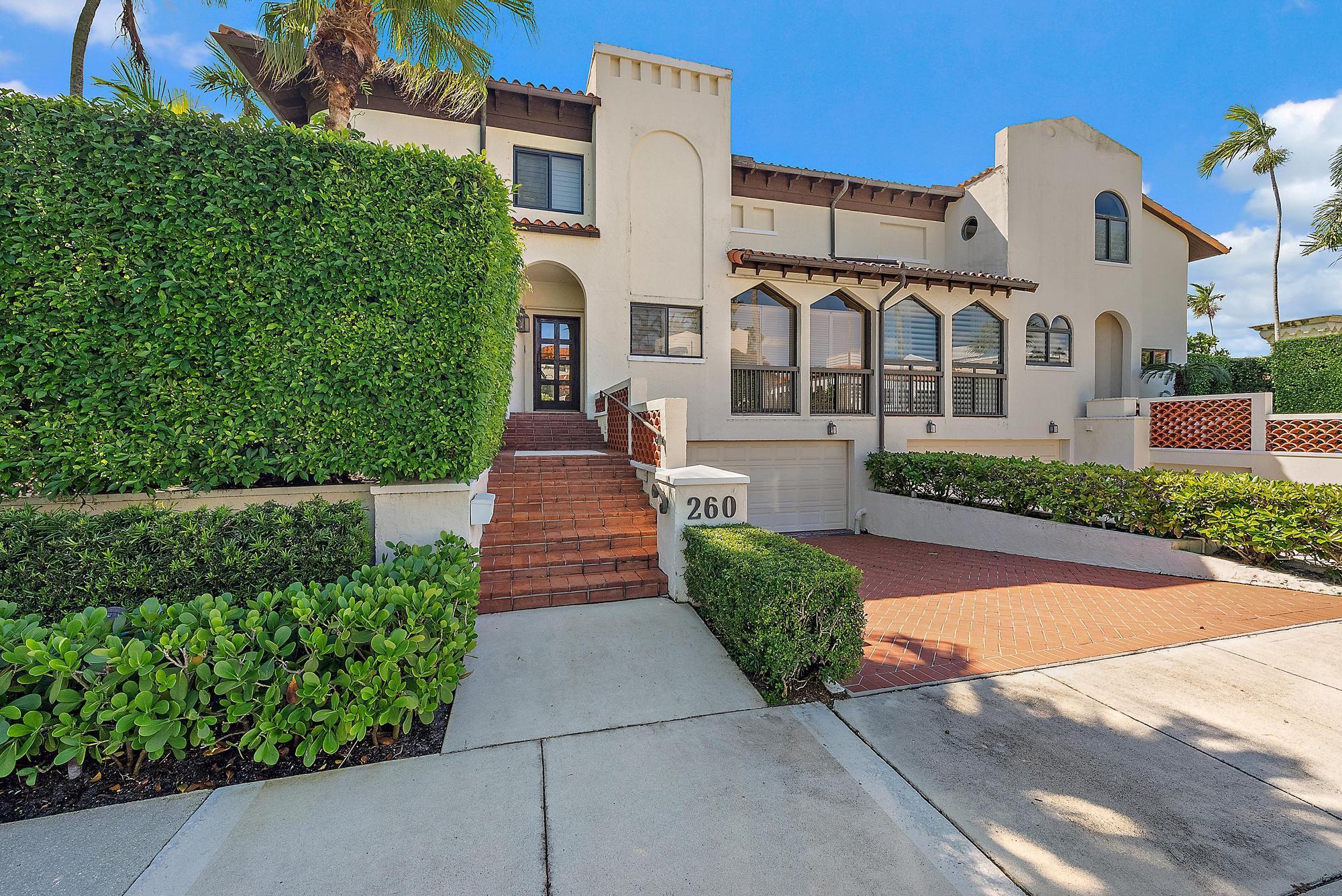 260 Everglade Avenue