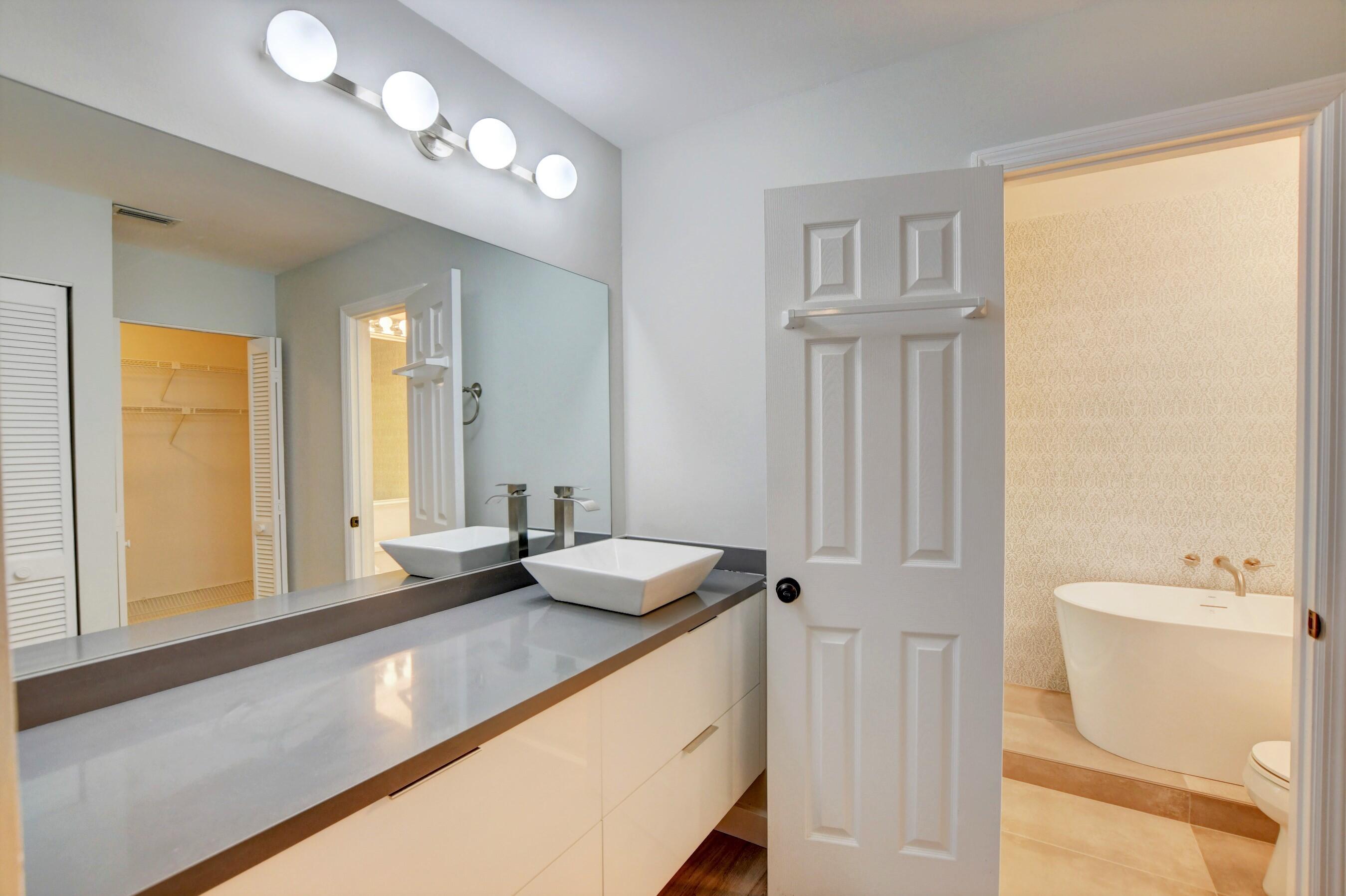 BOCA RIDGE CONDO - Residential Lease