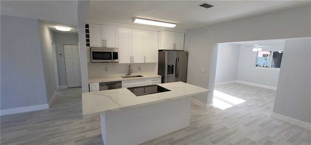 Flamingo Park Sec D 41-29 - Residential