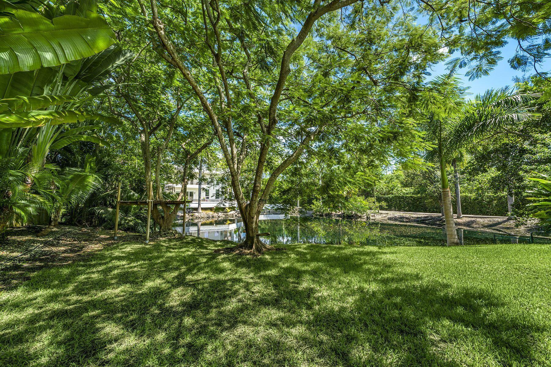 CUTLER BAY ESTS - Residential