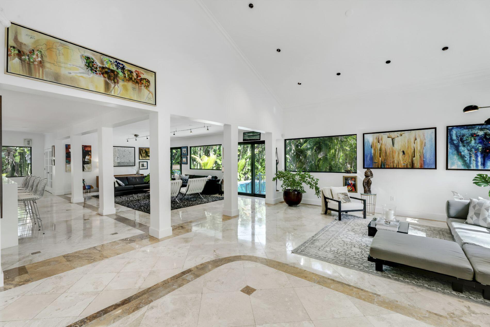 CUTLER BAY ESTS - Residential