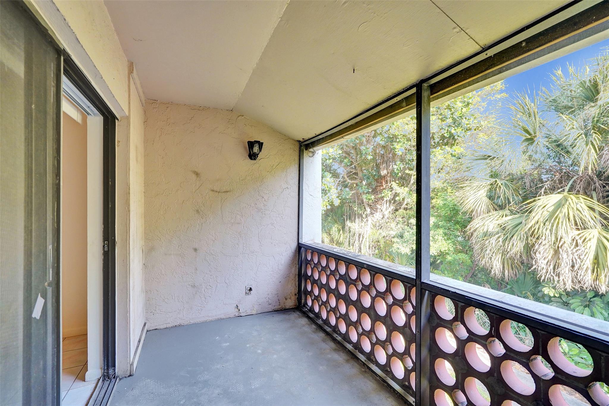 Inverrary Gardens Condo I - Residential Lease