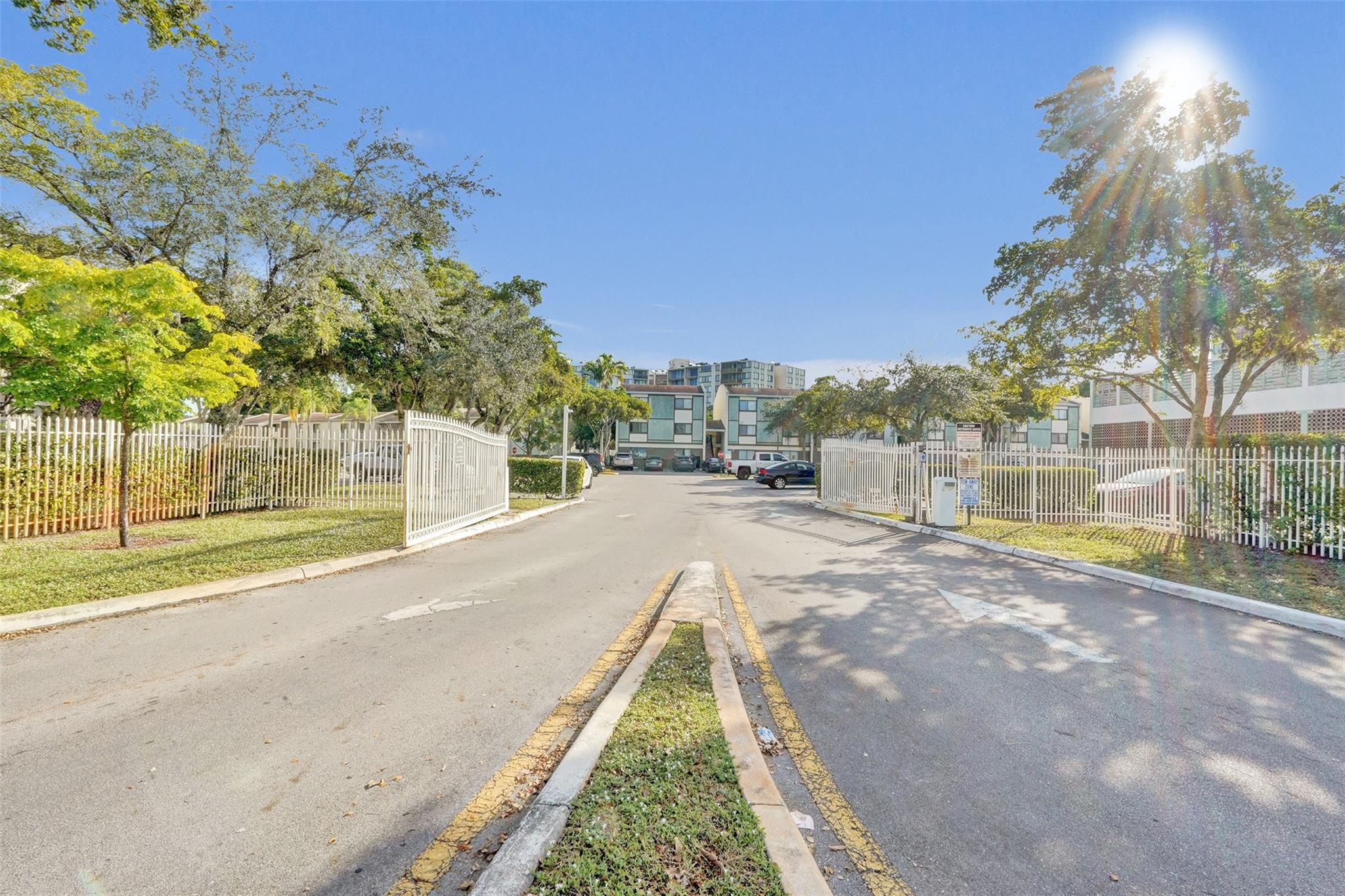 Inverrary Gardens Condo I - Residential Lease